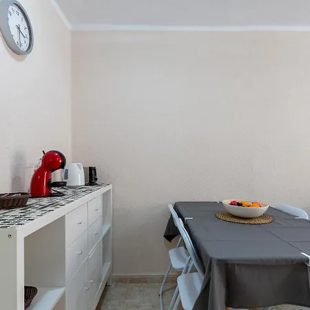 Great Location W 1 Bedroom Appartement *